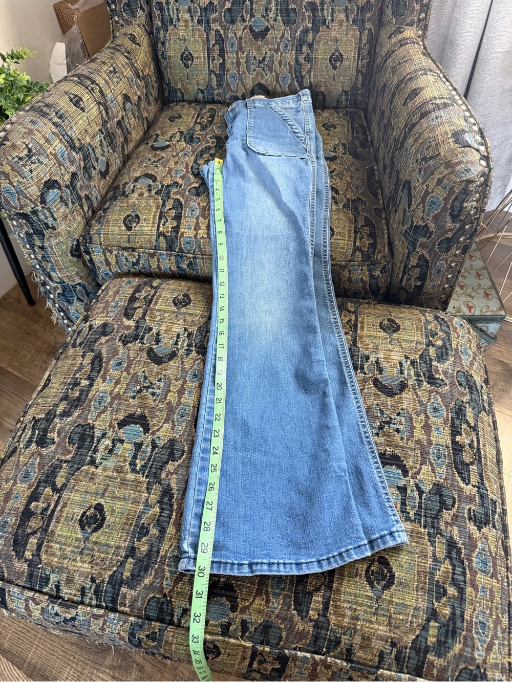Democracy High Rise Stretch Flare Jeans Size 4 Medium Wash Patch Pocket - Picture 5 of 10